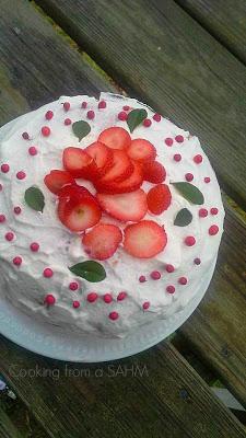 Strawberry N Cream Cake with Tea Berries