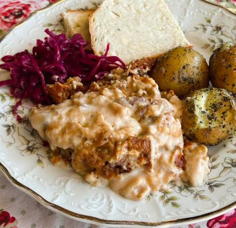 Cube Steak with Mushroom Gravy