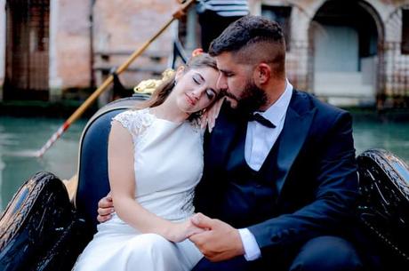 Romantic Spring Wedding Venice Next Day Session
