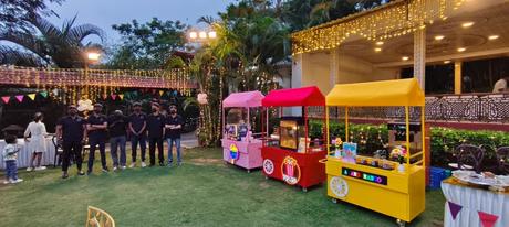 Food and Beverage Stalls