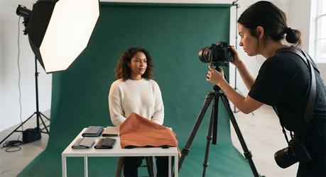 Tips for Choosing the Right Background for Studio Portraits studio-photography-tip-2