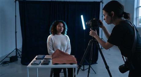 Tips for Choosing the Right Background for Studio Portraits studio-photography-tip-4