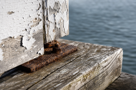 A Practical 2026 Checklist for Buying a Waterfront Home