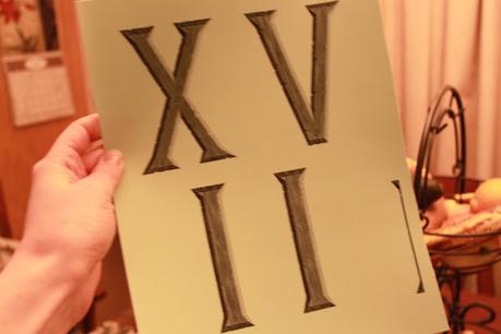 Pottery Barn Knockoff–Distressed Clock Decor Pottery Barn Knockoff–Distressed Clock Decor
