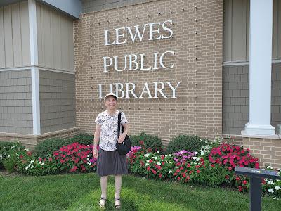 LIBRARY VISIT, LEWES, DELAWARE