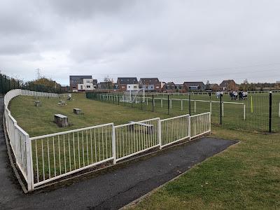 ✓1,003 Great Park Community Centre ✓1,003 Great Park Community Centre