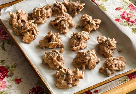 Copycat  Cinnabon  Clusters