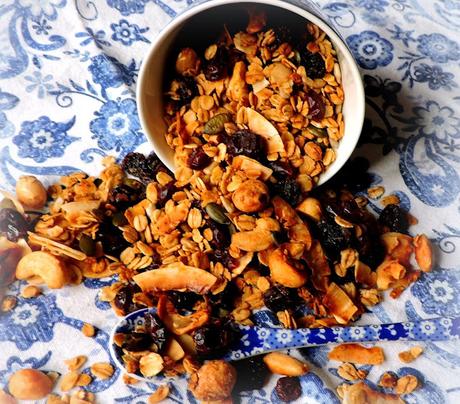 Nutty Honey & Maple Granola