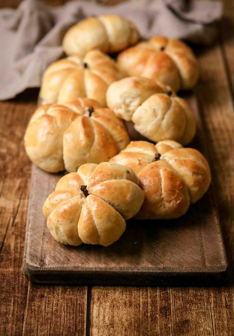 Pumpkin rolls