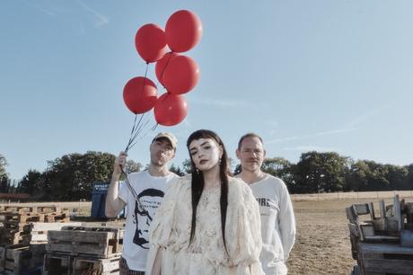 Chvrches – ‘Roses’