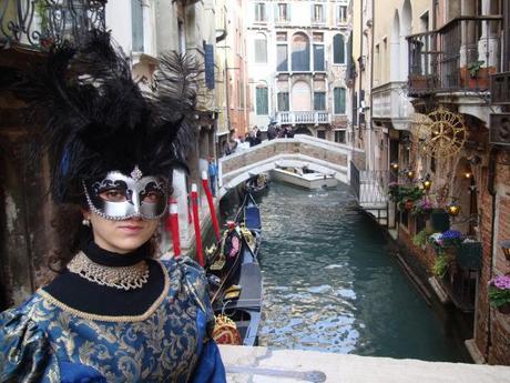 ReasonstoDress.com Carnevale di Venezia Venice Carnival History of Mardi Gra Martedì Grasso Fat Tuesday why do we wear masks visit Italy