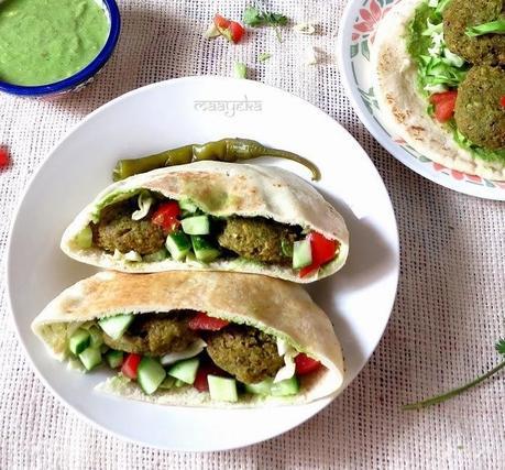 How to Make Falafel Sandwich