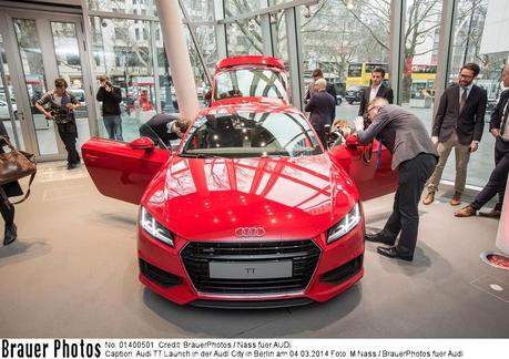 new audi TT coupe 2014, unveiling, august 2014, berlin, kufurstendamm, audi city