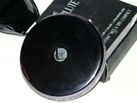 Lakme Absolute White Intense Wet and Dry Compact Review