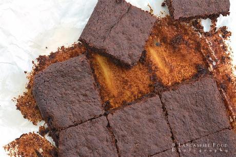 Date sweetened gluten free brownies