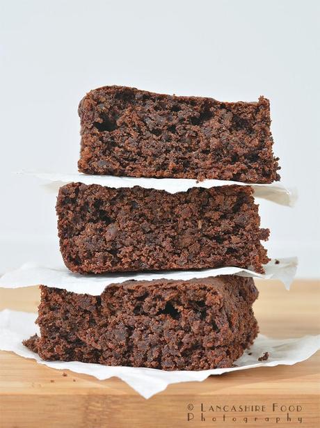 Date sweetened gluten free brownies