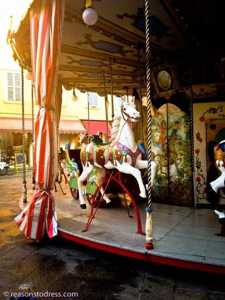 ReasonstoDress.com Reasons to Dress Antique Carousel, Carrousel, Carosello, Merry-go-Round Modena, Emilia Romagna Italy Things to do in the winter in italy