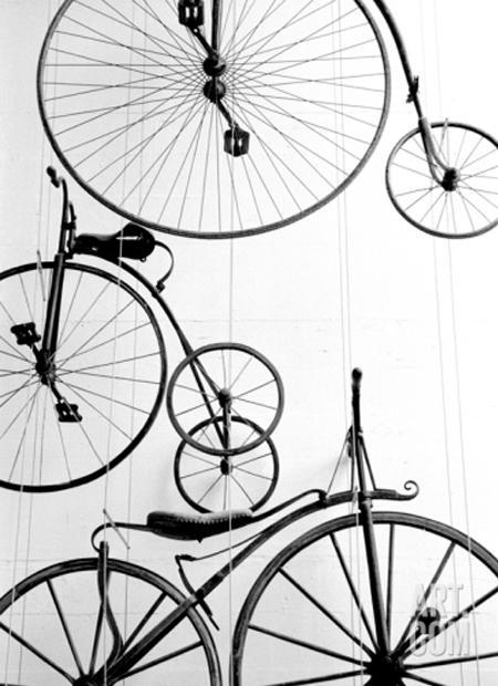 walter-bibikow-bicycle-display