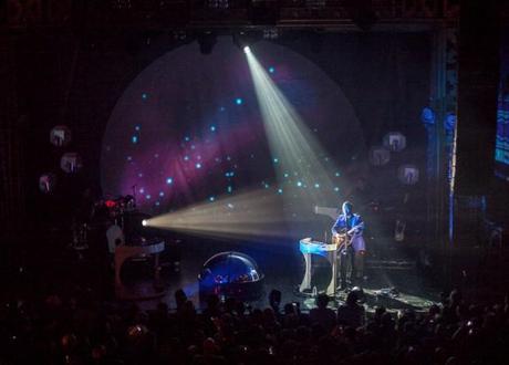 BrokenBells29 620x445 BROKEN BELLS AND AU REVOIR SIMONE PLAYED WEBSTER HALL [PHOTOS]