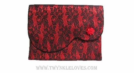 Pick Of The Day: 'Roses Are Red' Lingerie Bag