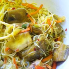 Recipes for free: Spicy Curry Rice Noodles w/Eggplant
