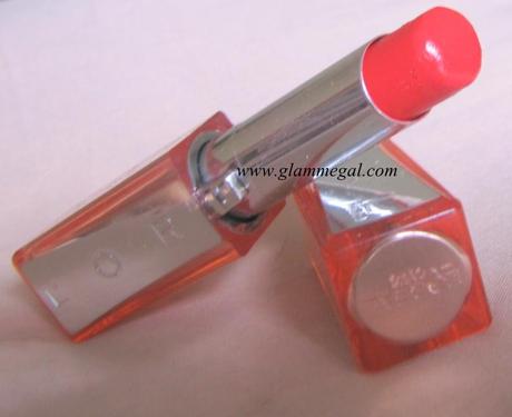 LOREAL PARIS NUTRI SHINE LIPSTICK STRAWBERRY JUICE swatch