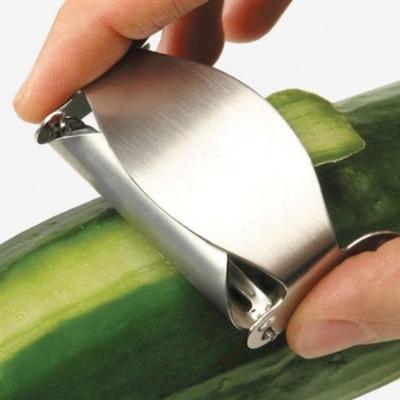 swiss_curve_vegetable_peeler