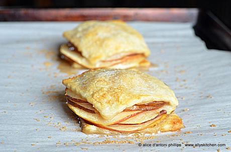 ~apple pear pie stackers with spiced roasted walnuts & balsamic reduction~