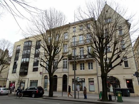 Les grands magasins : Bordeaux department stores past and present