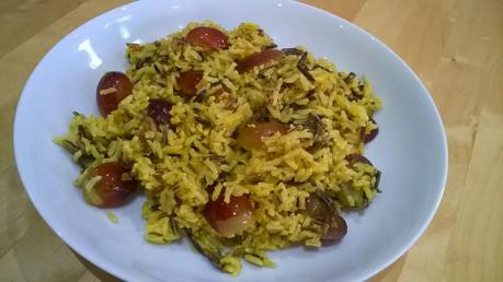 Harissa rice with grapes
