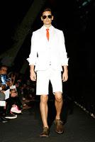 The Silent Dignity in Construction:  Marlon Gobel Spring/Summer 2014 Collection Review