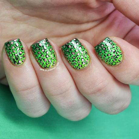 St. Patrick's Day Pot O'Gold Mini Leopard Nails