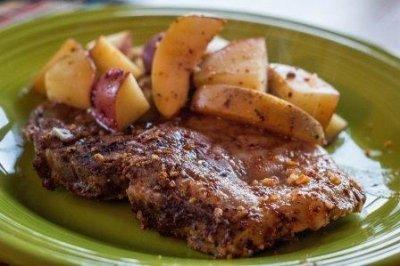 Southwest Pork Chops with Potatoes and Apples