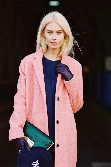 baby pink coat, emerald green clutch, baseball cap, outfit inspiration, street style, pastels