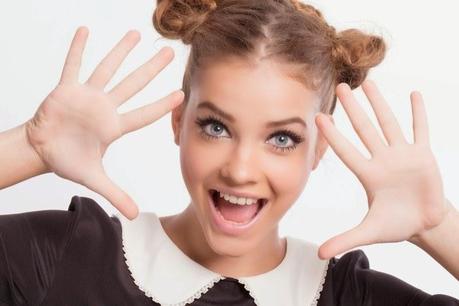 Miss Manga: Barbara Palvin for L’Oreal Paris