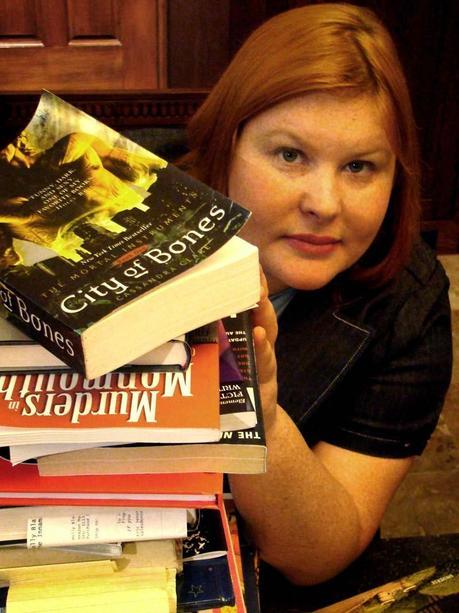 Book Review: Clockwork Angel by Cassandra Clare