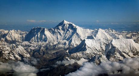 Everest 2014: A Ladder On The Hillary Step?