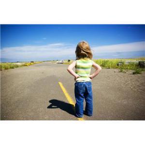 little-girl-on-the-road_ManagingFears_lapublishing.com