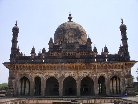 Ibrahim Rouza, Bijapur – The Black Taj of South India