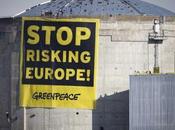 Greenpeace Activists Occupy French Nuclear Plant