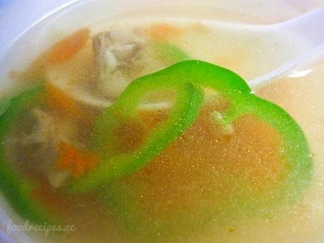 foodrecipes.ccclear_lamb_soup_with_carrot_1