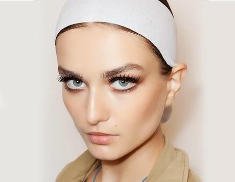 Makeup Of The Day | Natural Makeup With A Hint Of Bronzer On Cheeks and Long Lashes