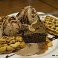 Brownie with Icecream