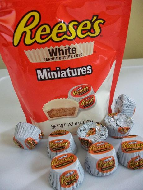 Reese's White Chocolate Peanut Butter Cups Miniatures Review