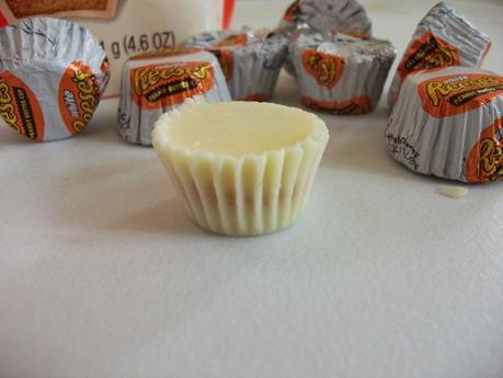 Reese's White Chocolate Peanut Butter Cups Miniatures Review