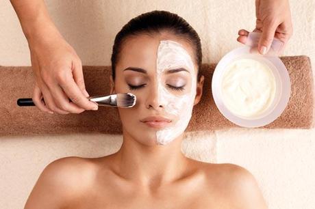 Get a dazzling look with DIY Facials 