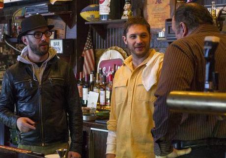 Tom Hardy and James Gandolfini with director Michael Roskam in the set 'The Drop'