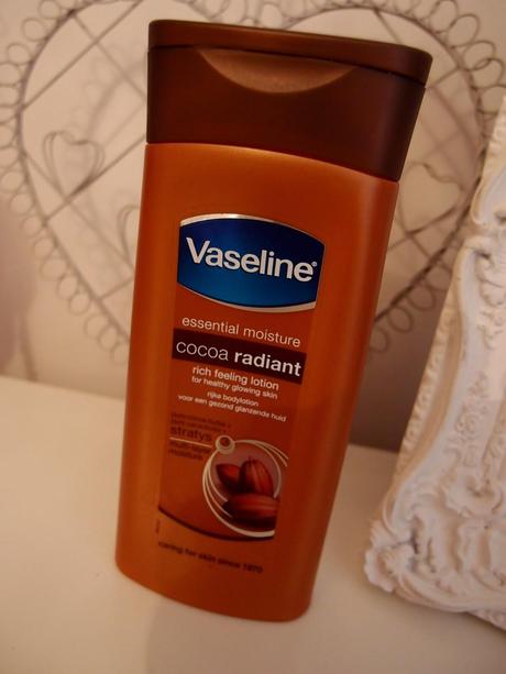 Vaseline Cocoa Radiant Lotion