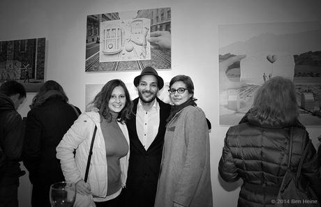 Ben Heine avec Caroline Ghilain et Delphine Termote (Anciens Collège Saint Vincent) - Exposition Parallel Universe - Bruxelles 2014