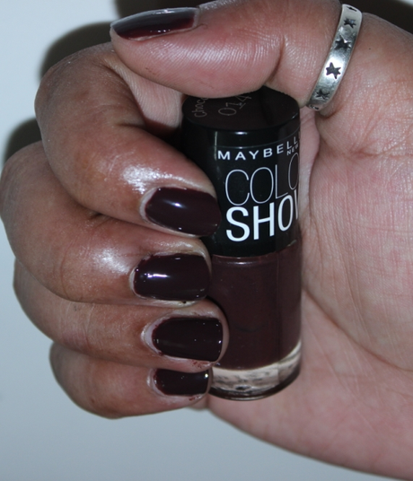 Nail Paint Review | Maybelline Color Show In Choco Sin